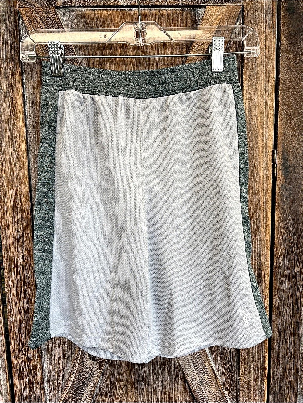 U.S. Polo Assn. Boys Athletic Shorts in Gray & Green Size Large (7)